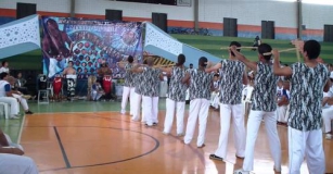 2013 | Samba de roda, maculelê e tradição
