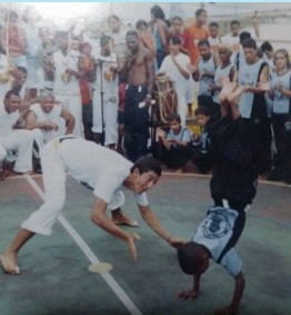 2004/2005 | Encontros e batizados fortalecem a trajetória